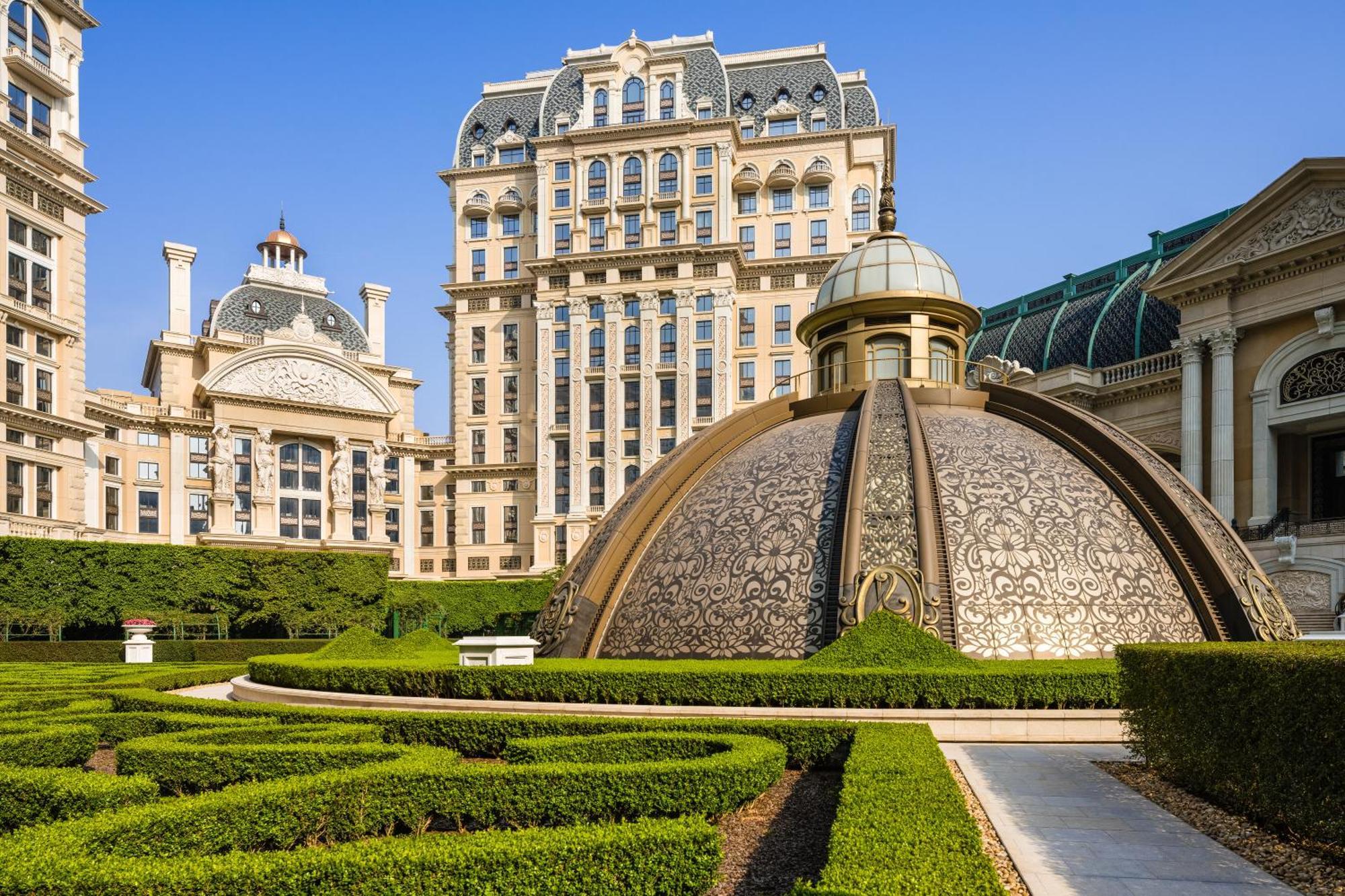 Grand Lisboa Palace Macau Exterior photo